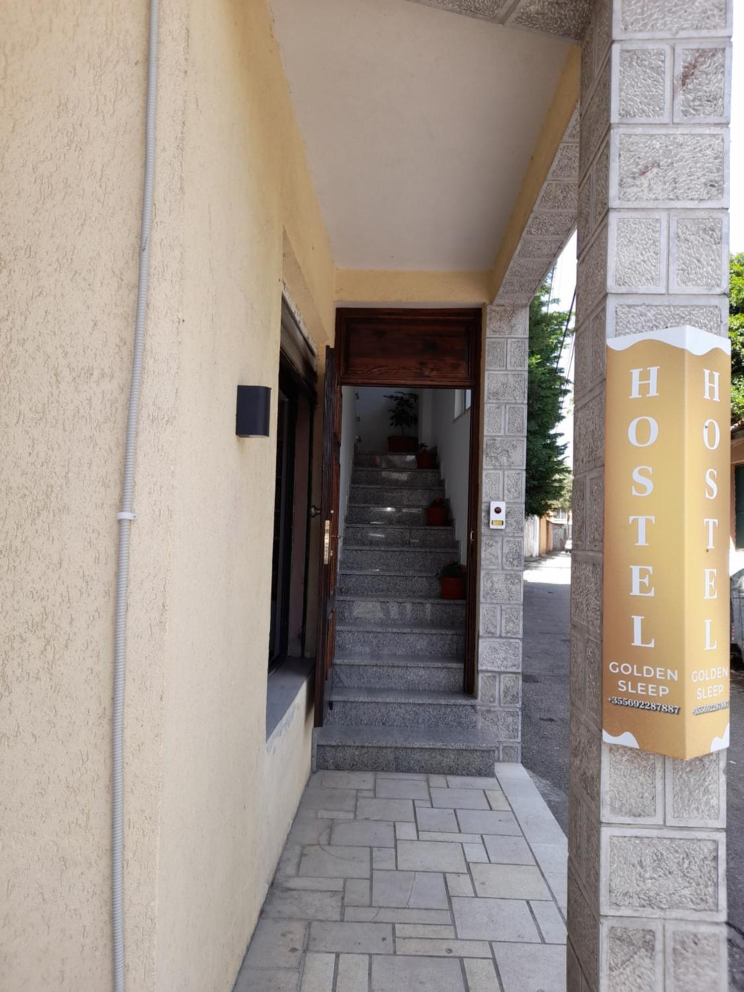 Golden Sleep Hostel Shkodër Exteriör bild